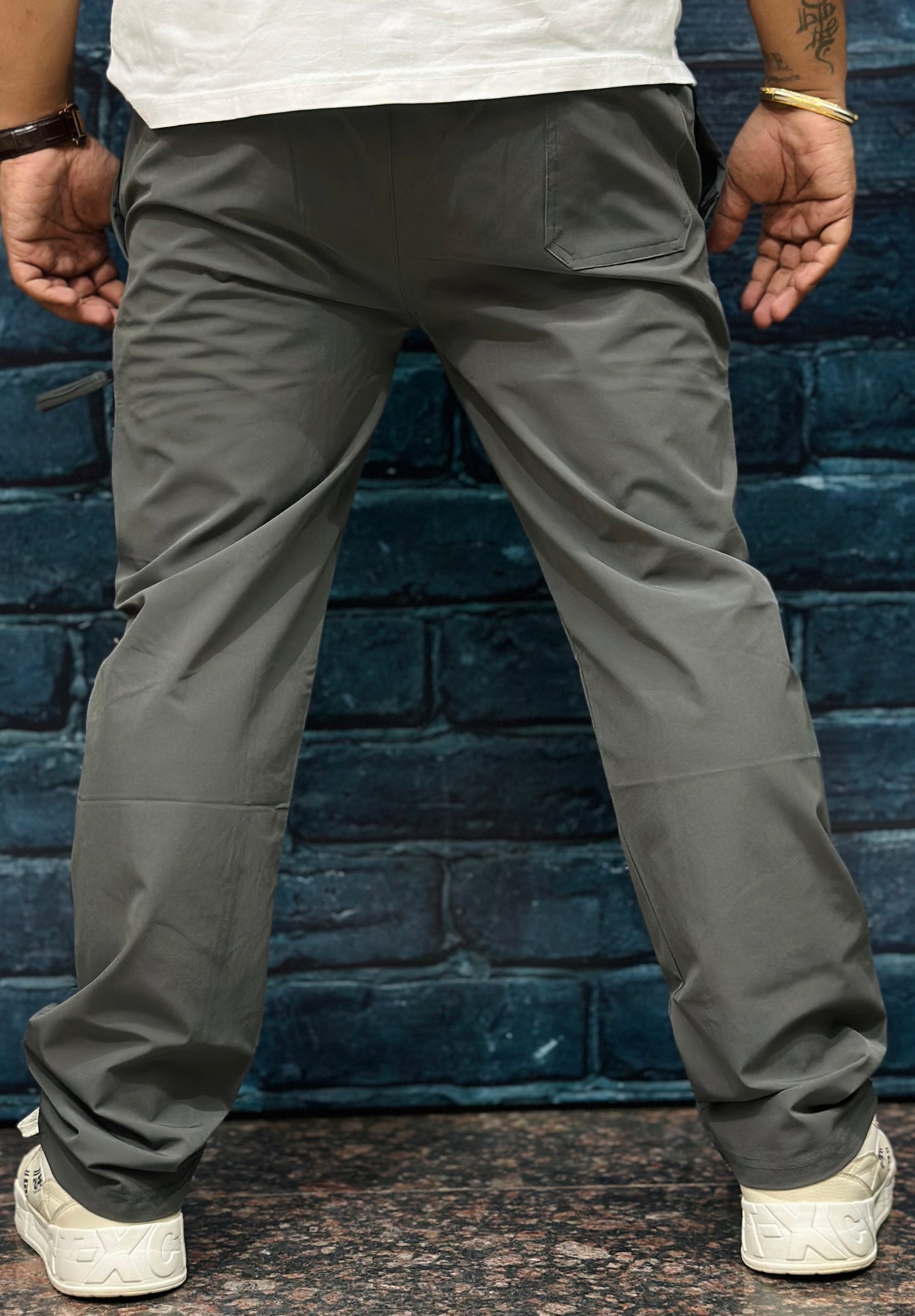 TRACKPANT WITH FRONT POCKETS