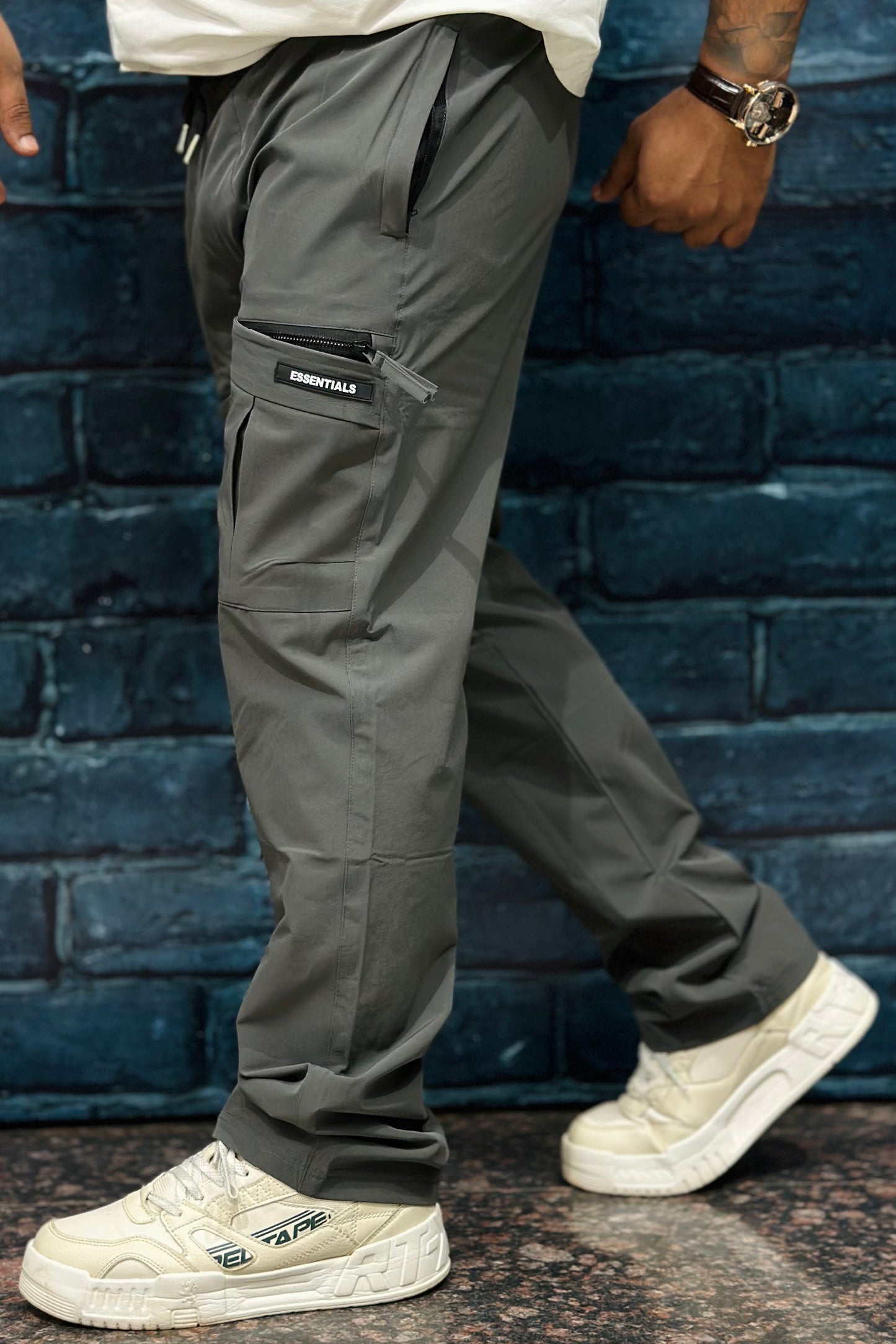 TRACKPANT WITH FRONT POCKETS