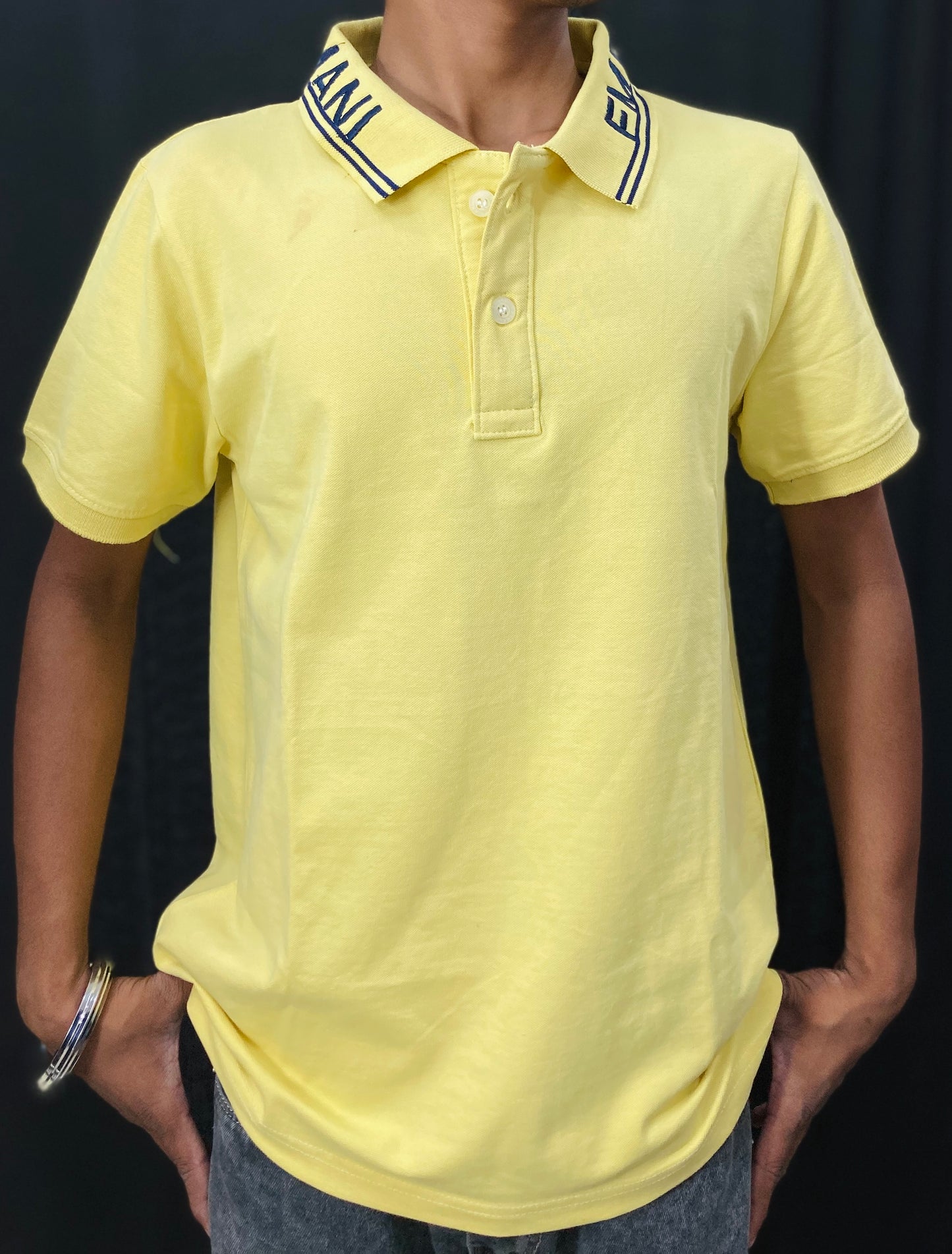 COLLAR TEE
