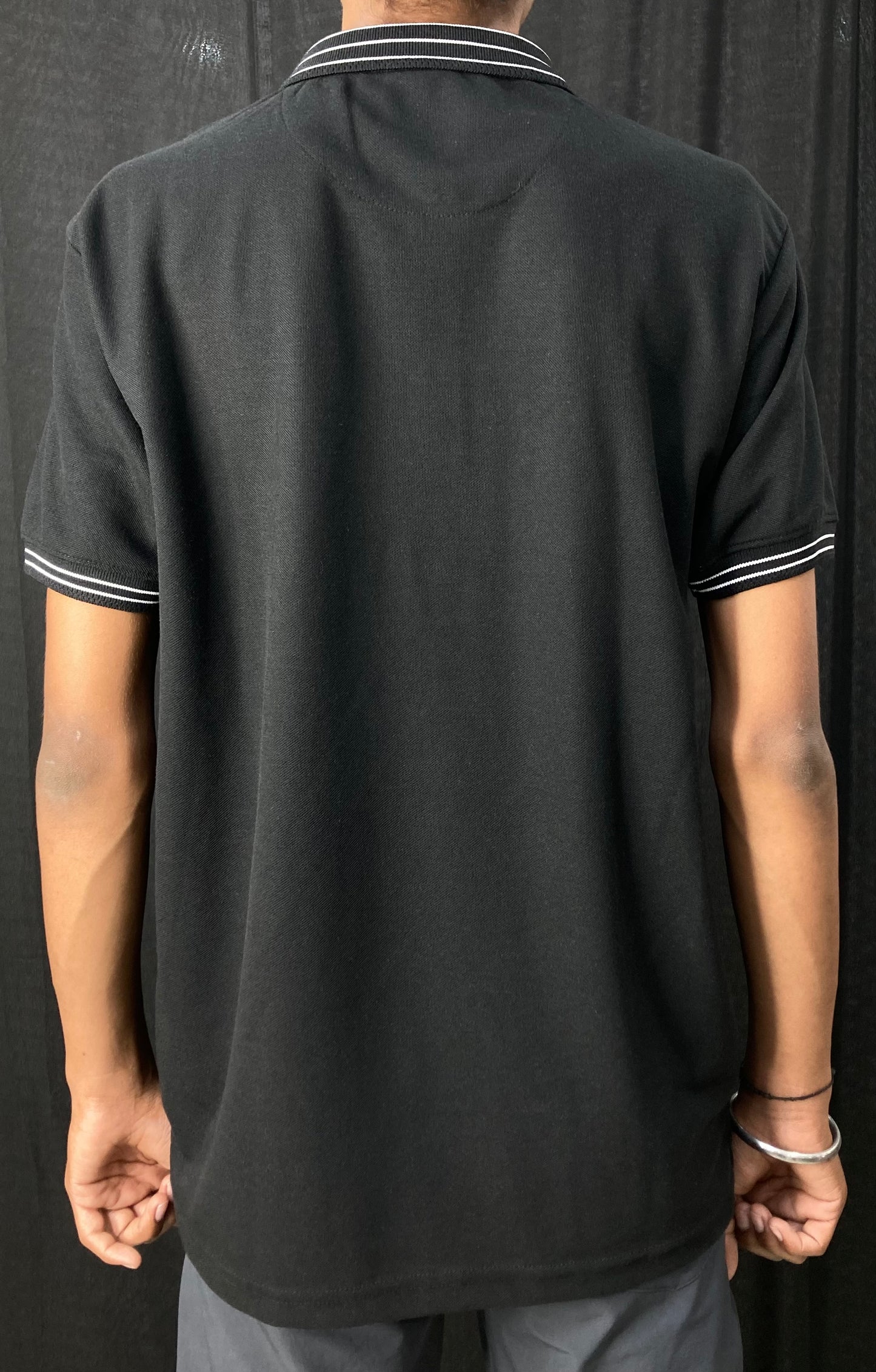 COLLAR TEE