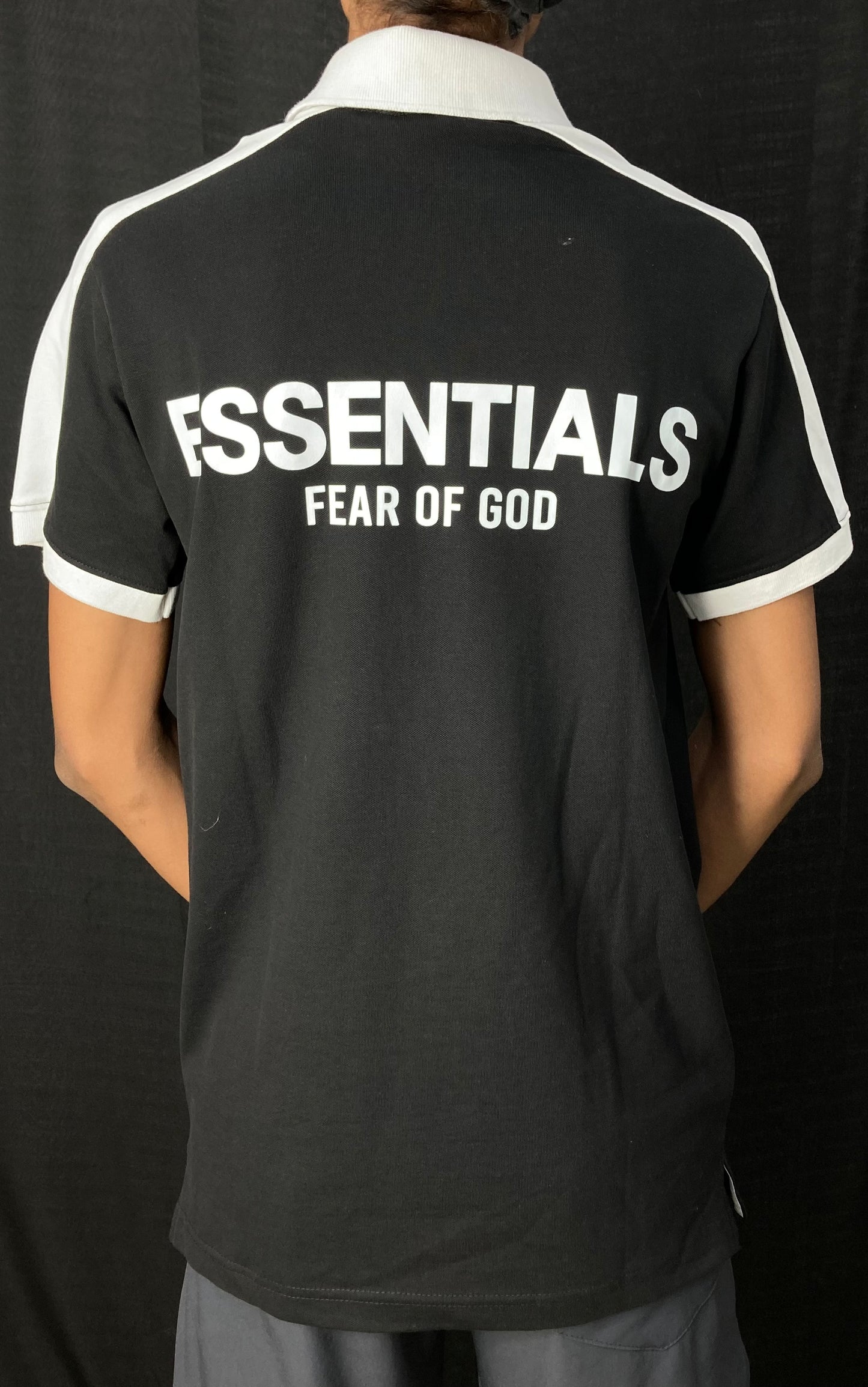 COLLAR TEE