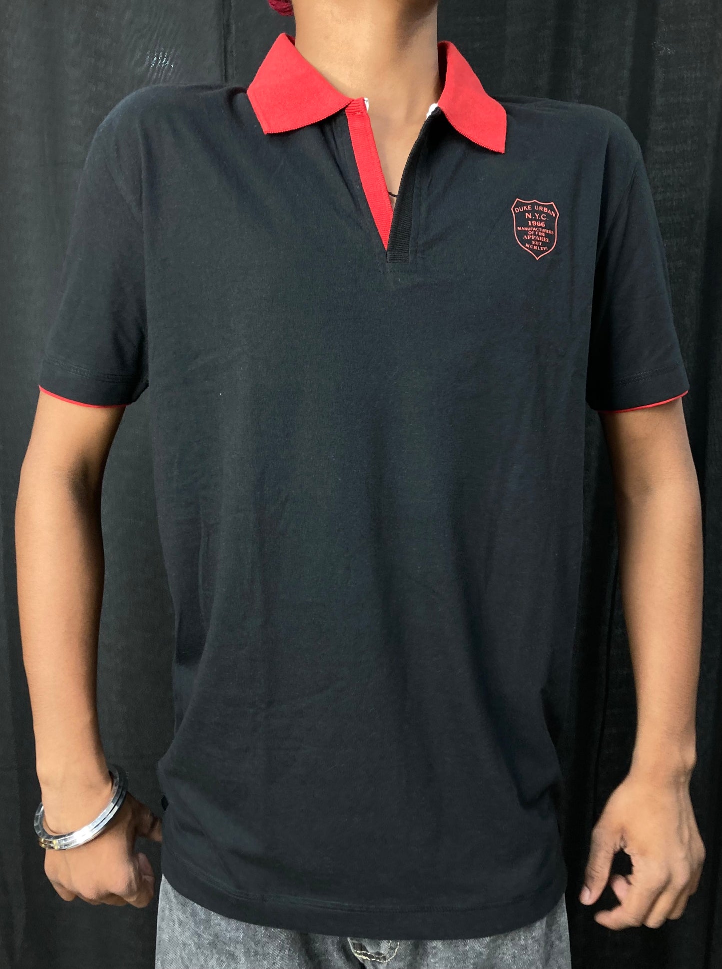COLLAR TEE