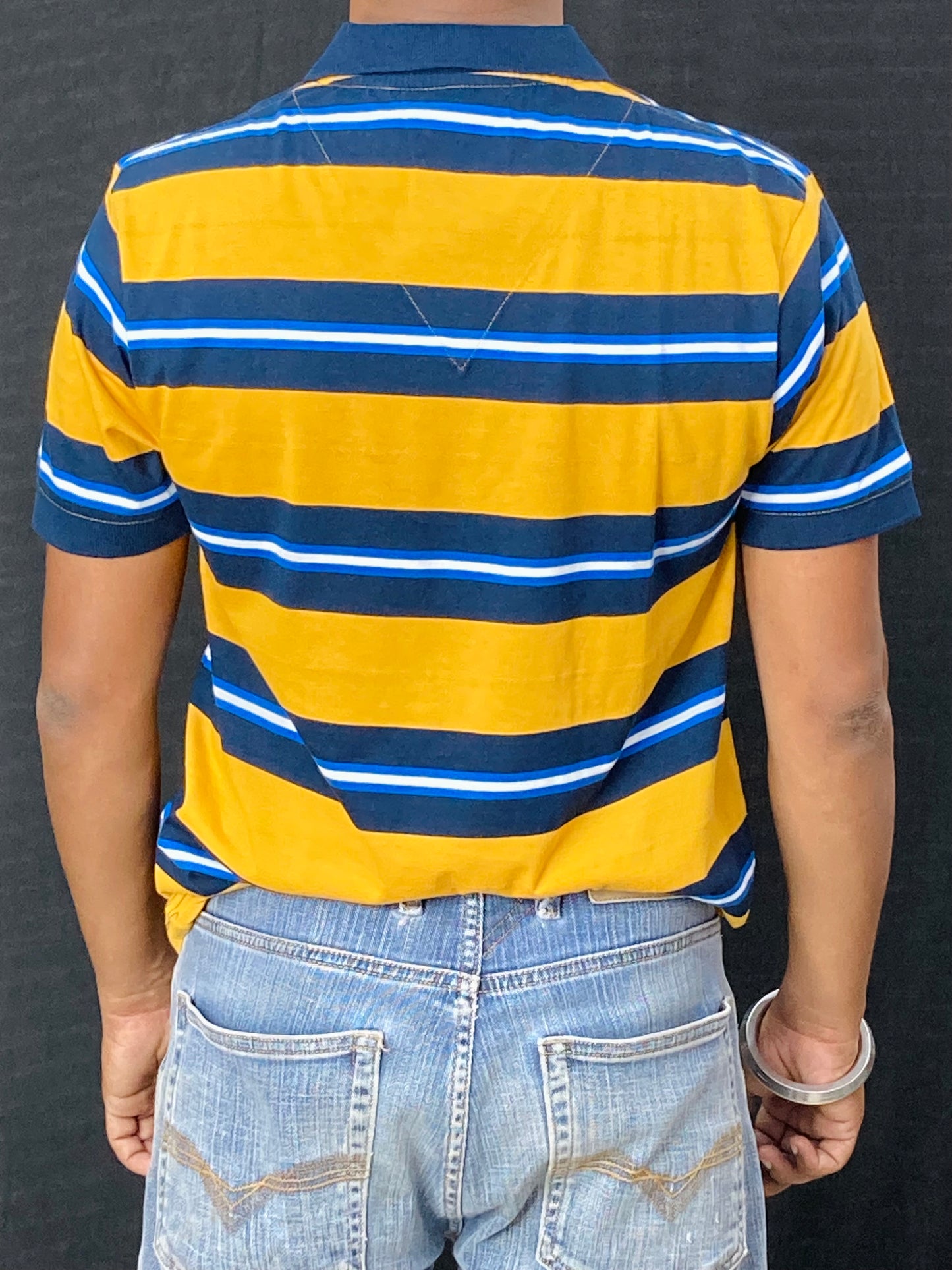 COLLAR TEE