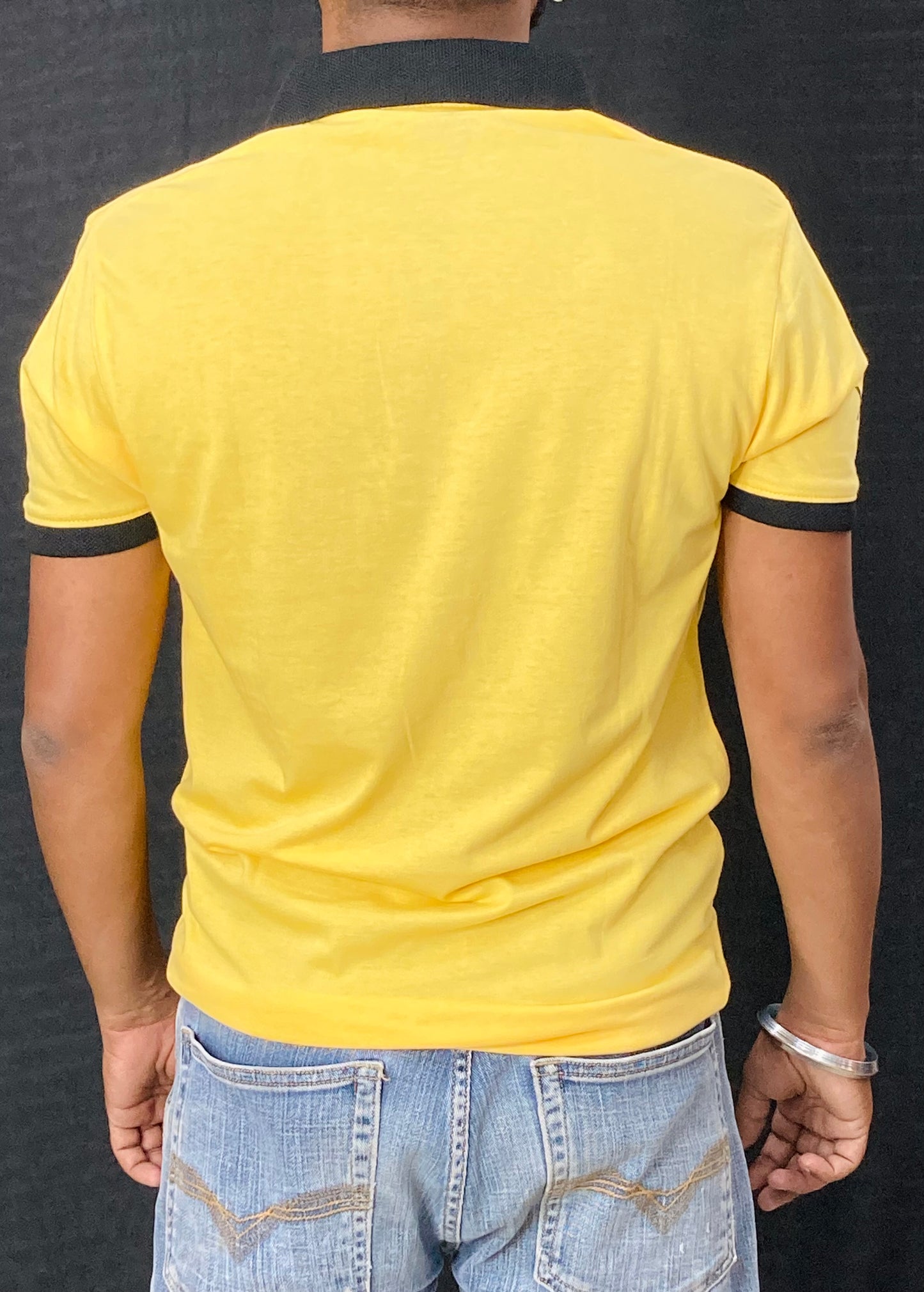 COLLAR TEE