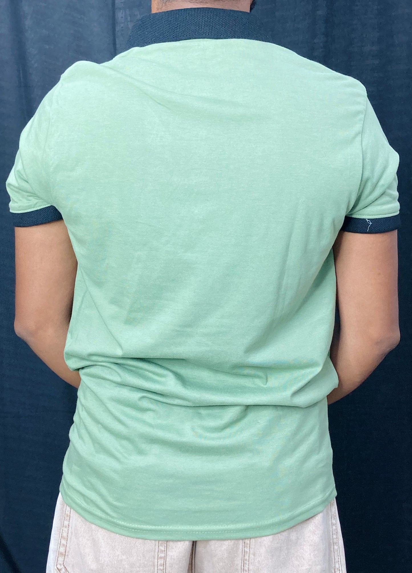 COLLAR TEE