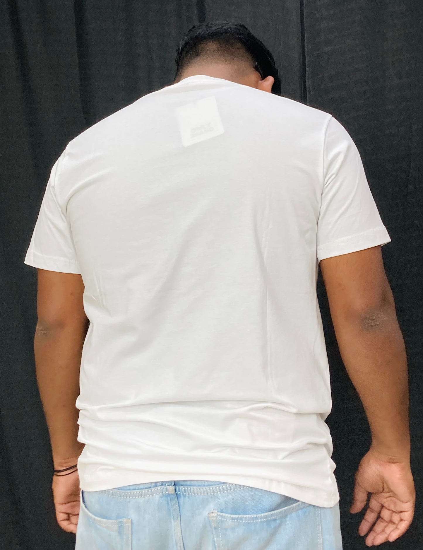 FITTED TEE