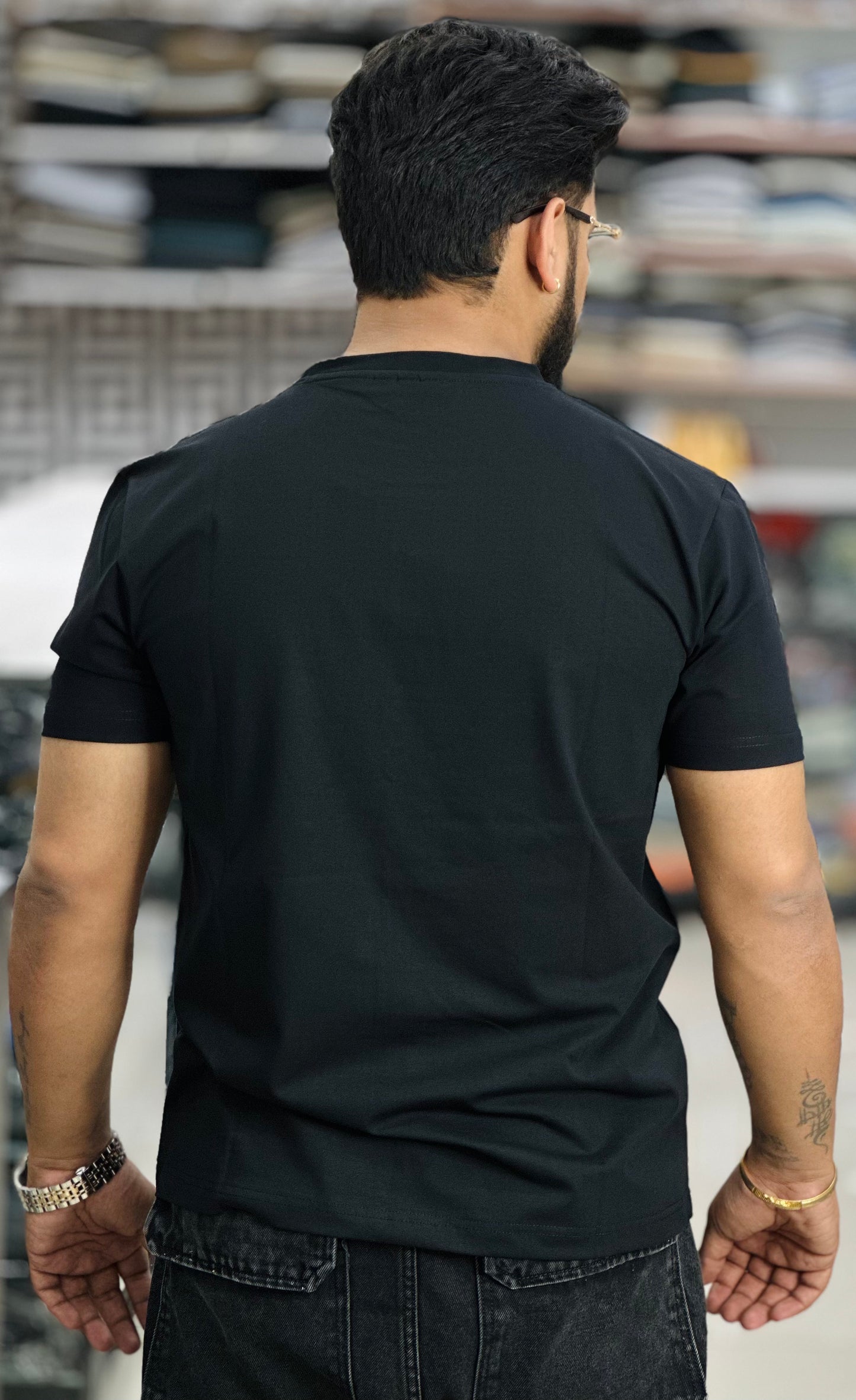 ROUND NECK TEE