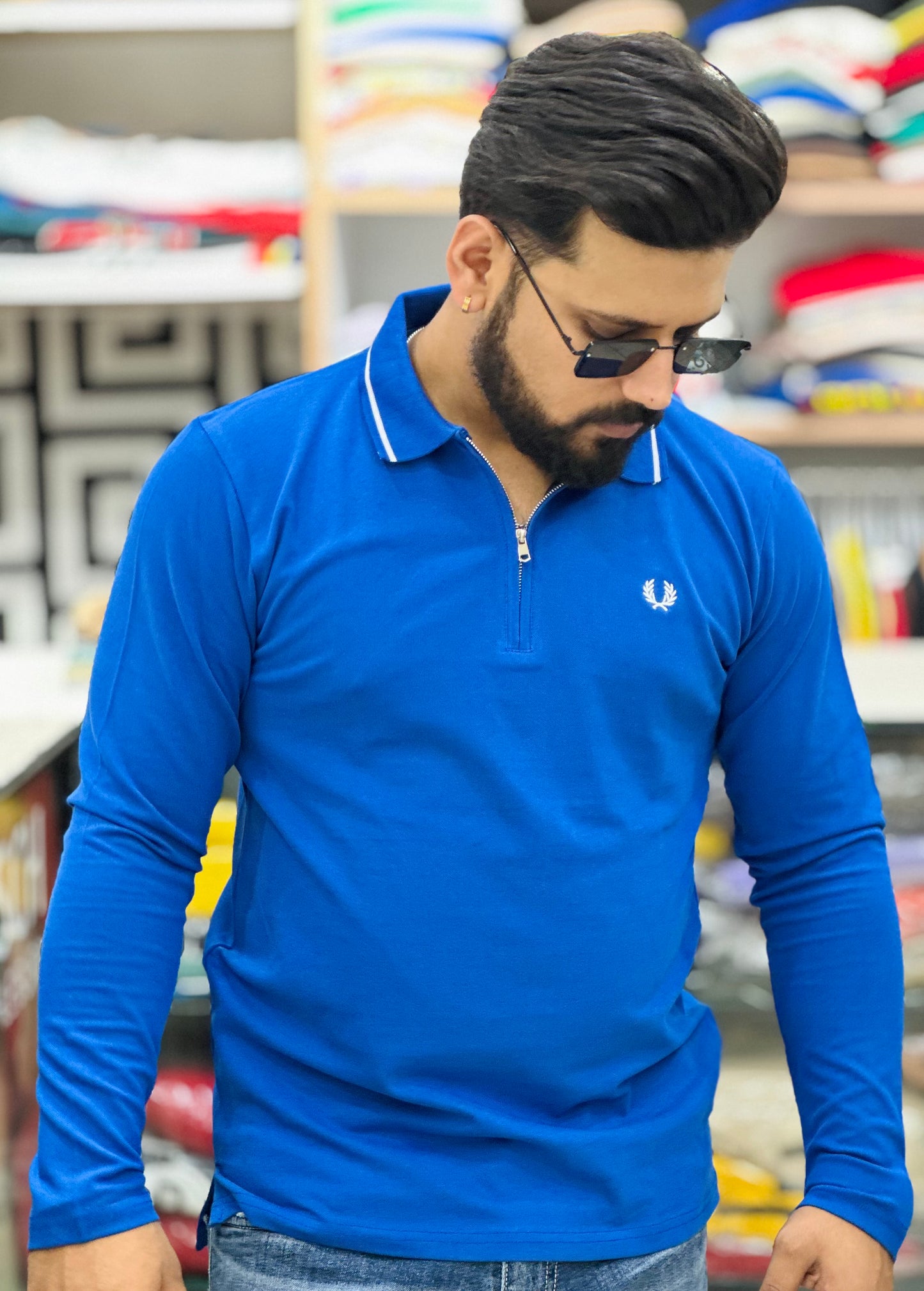Full tee with Zip