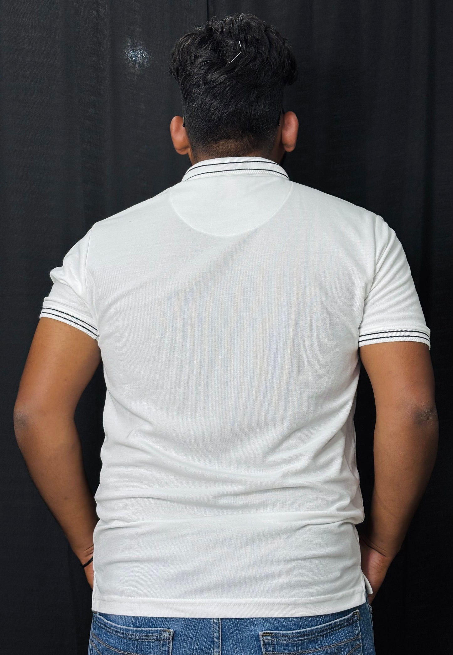 COLLAR TEE