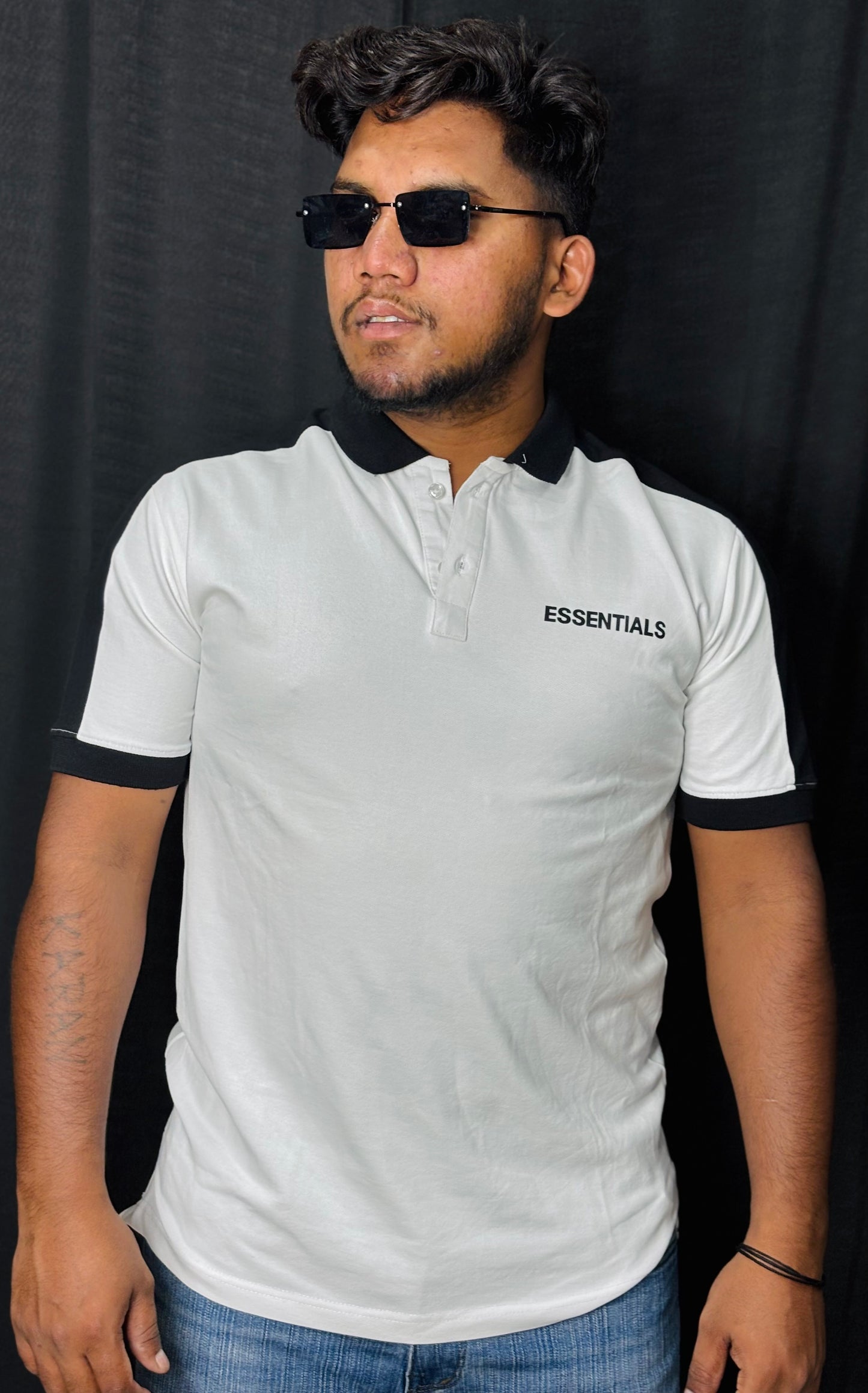COLLAR TEE
