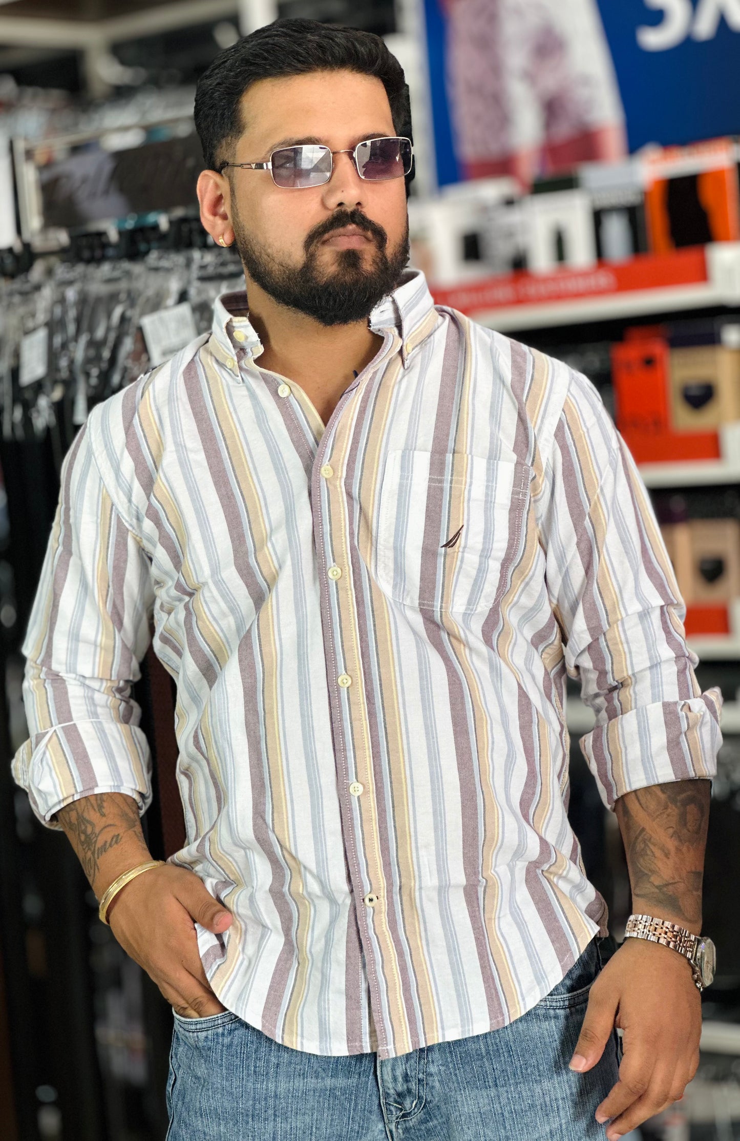 Classic Fit striped shirt