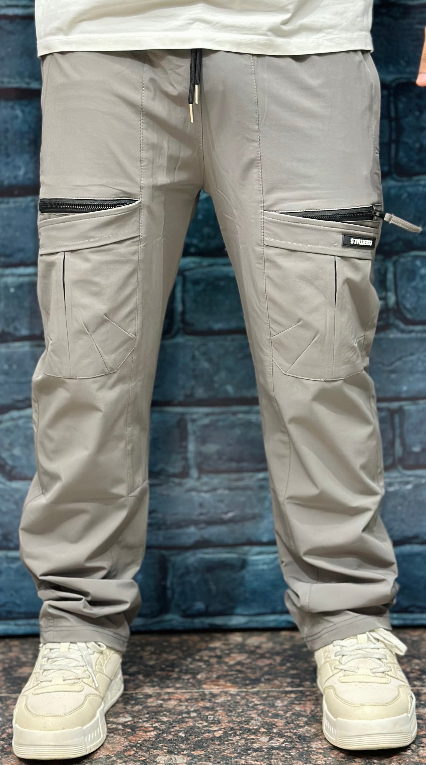 TRACKPANT WITH FRONT POCKETS