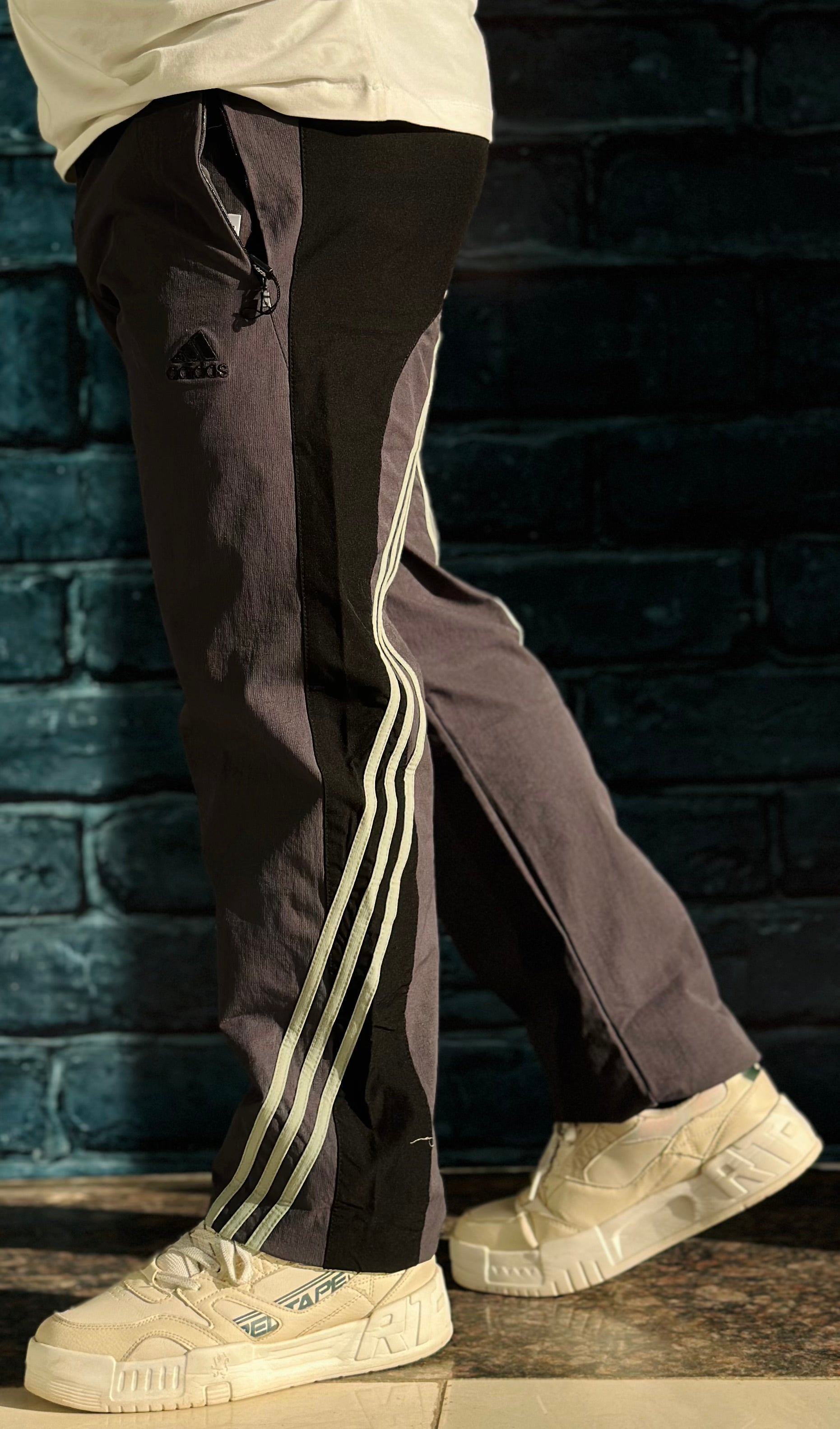 Dark Gray / 30