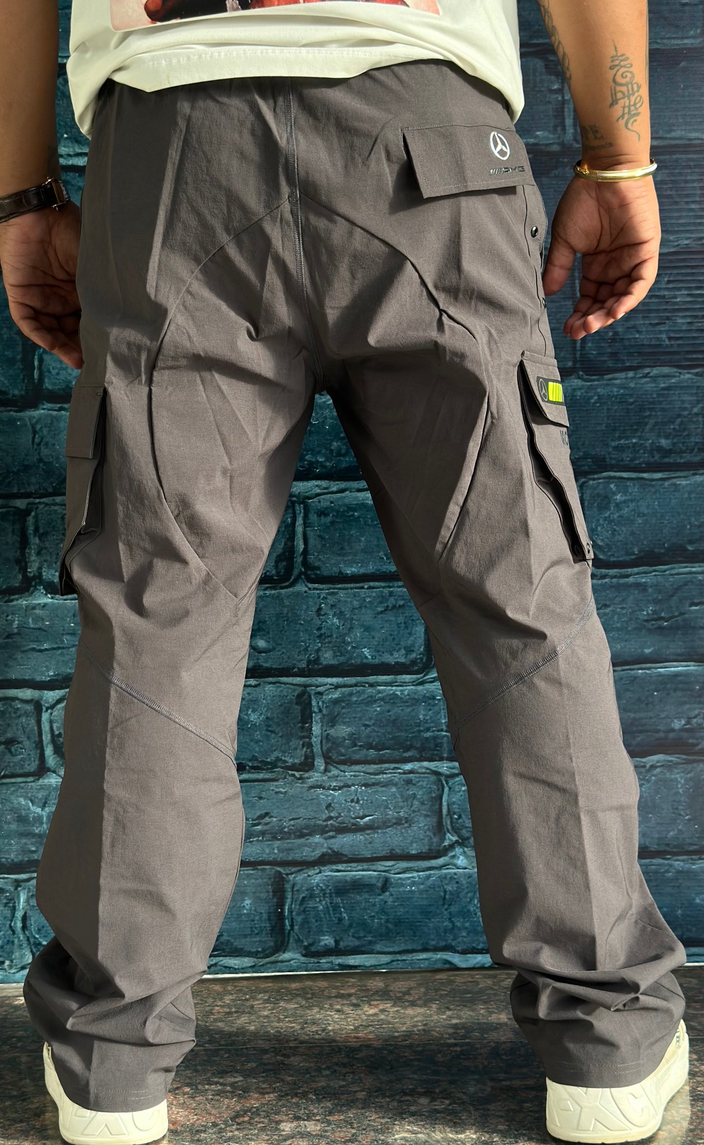 CARGO STYLE TRACKPANT
