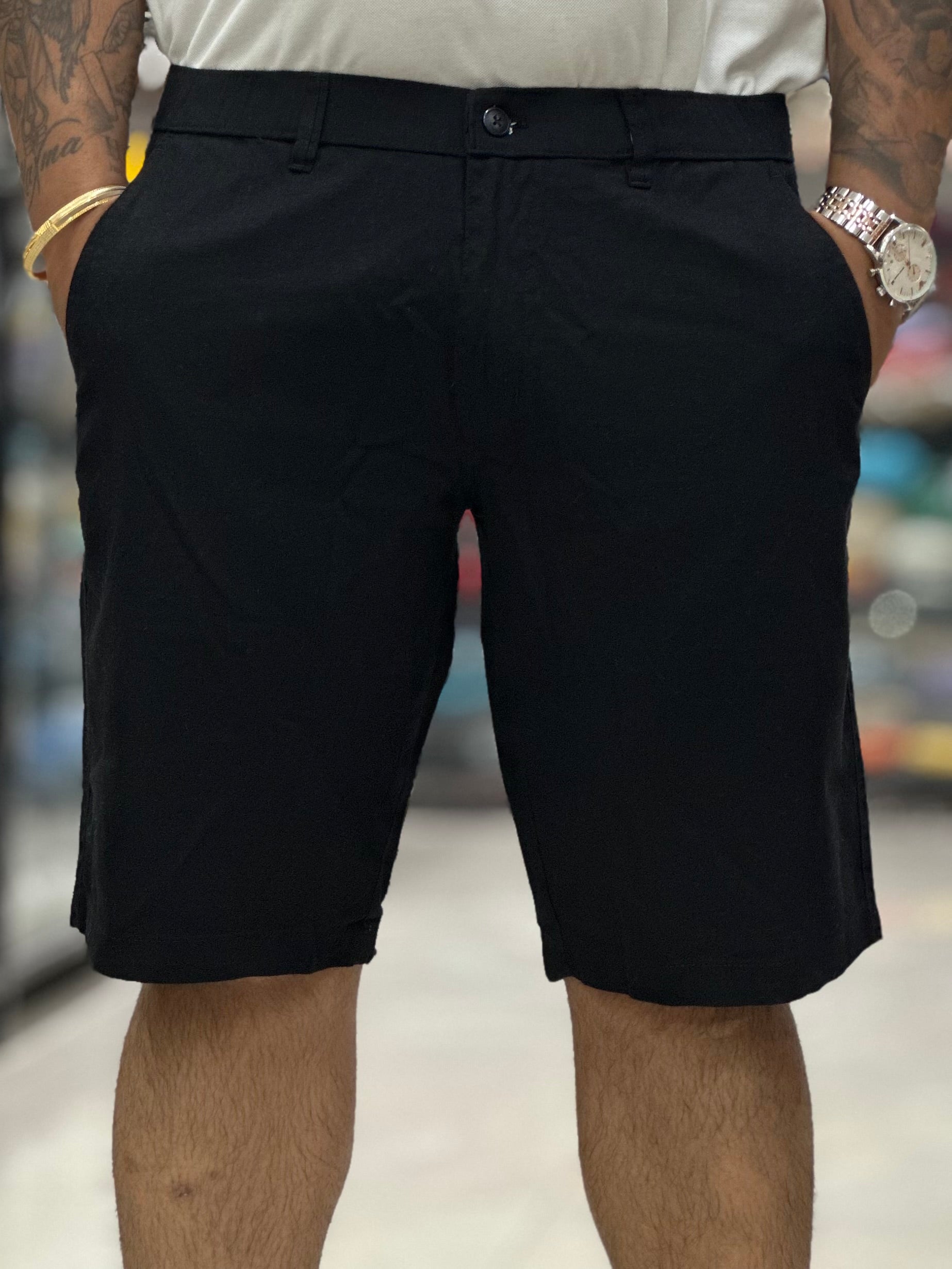 Black / M