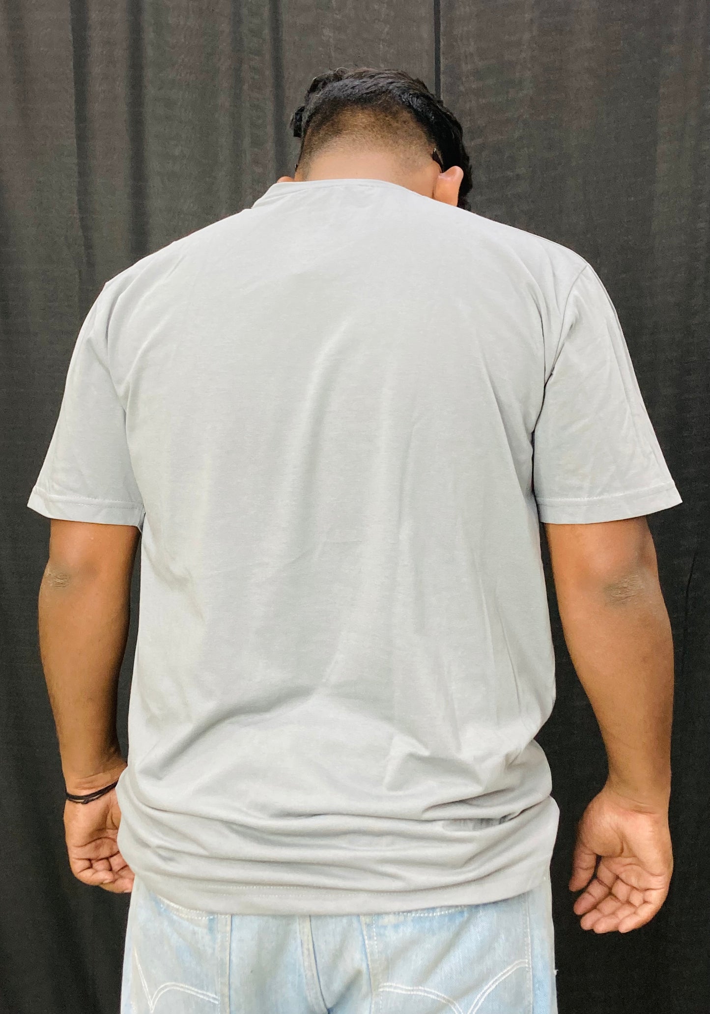 ROUND NECK TEE