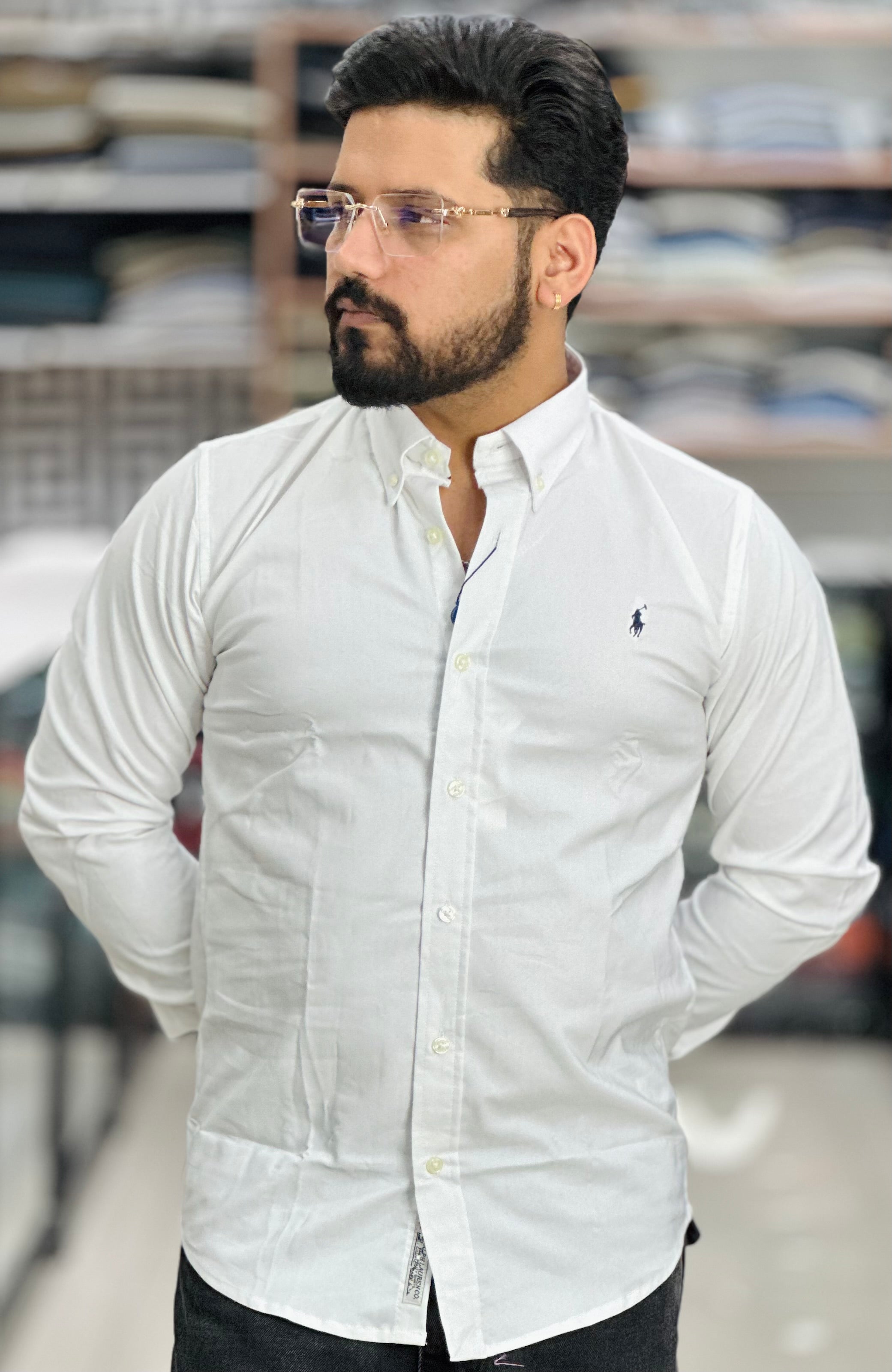 White / M