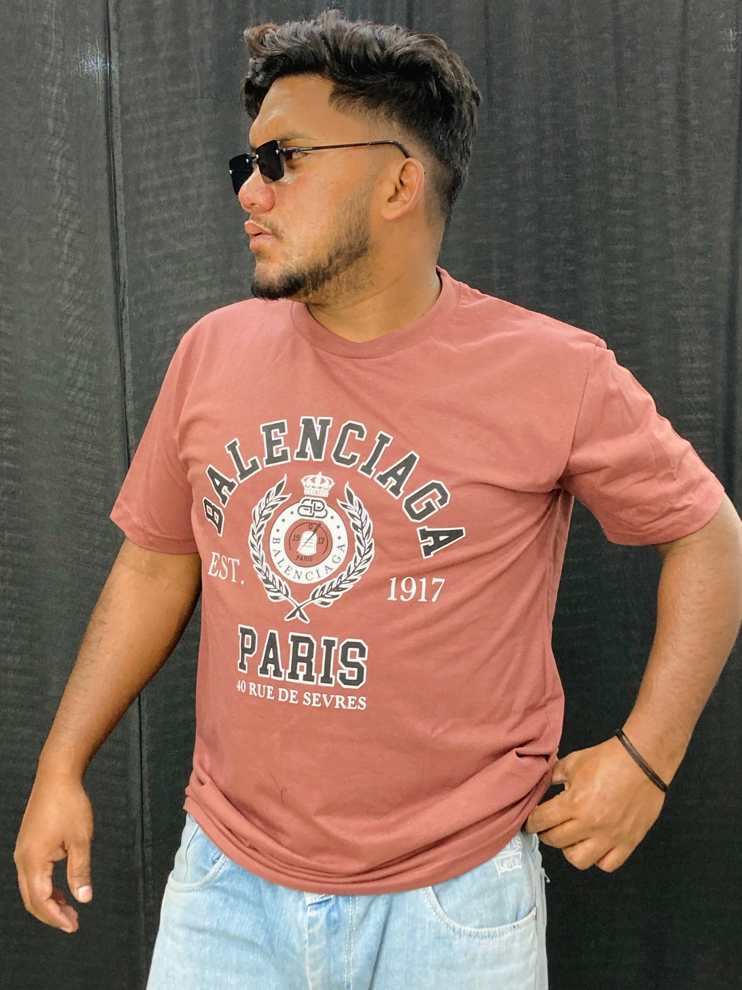 ROUND NECK TEE