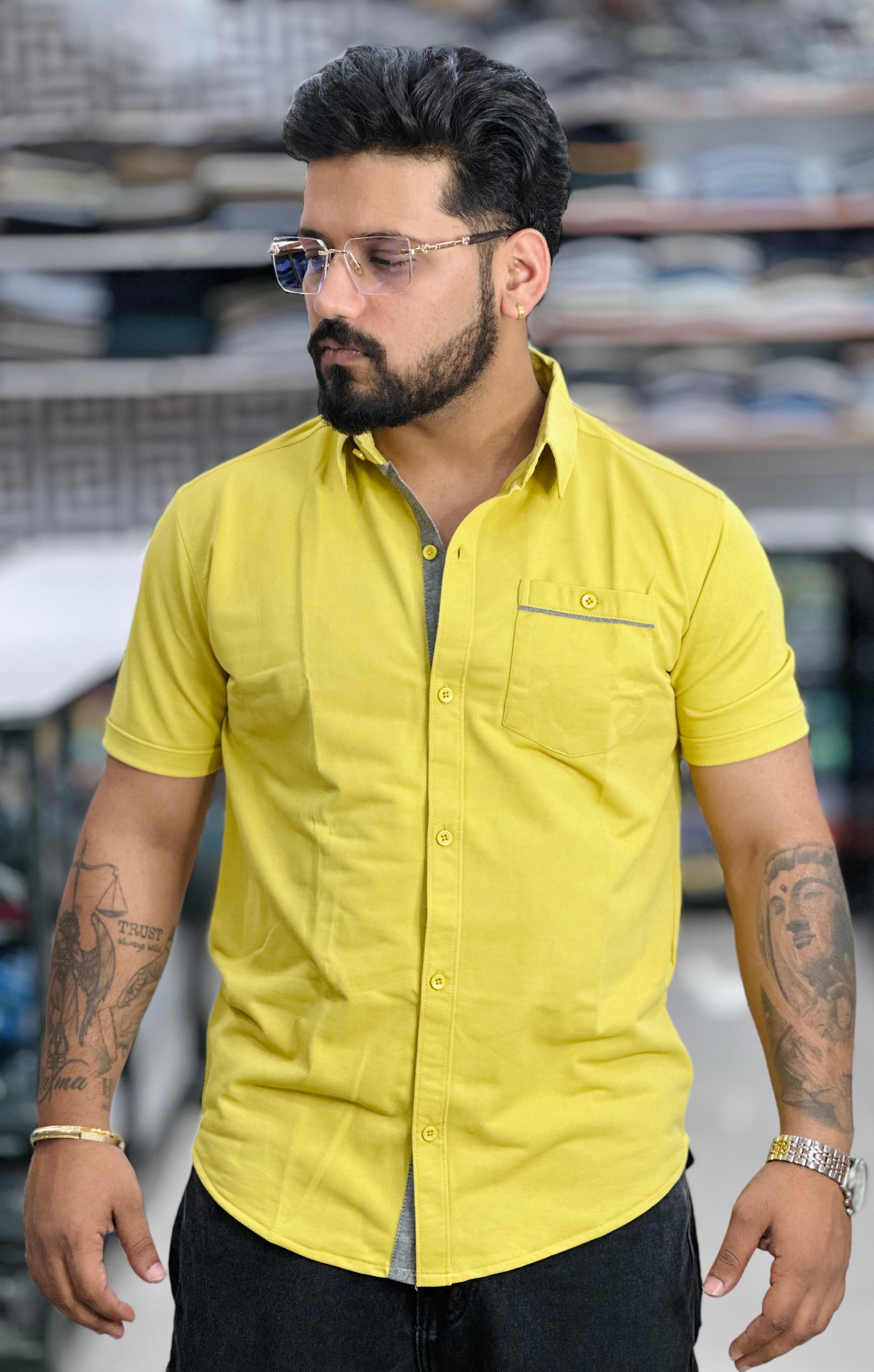 M / Yellow