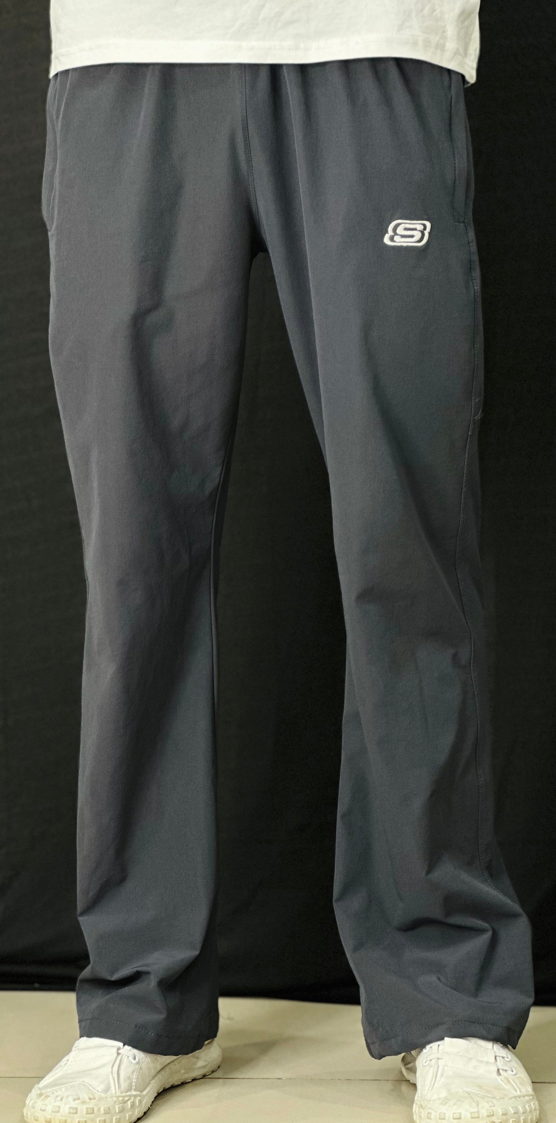 Dark Grey / M