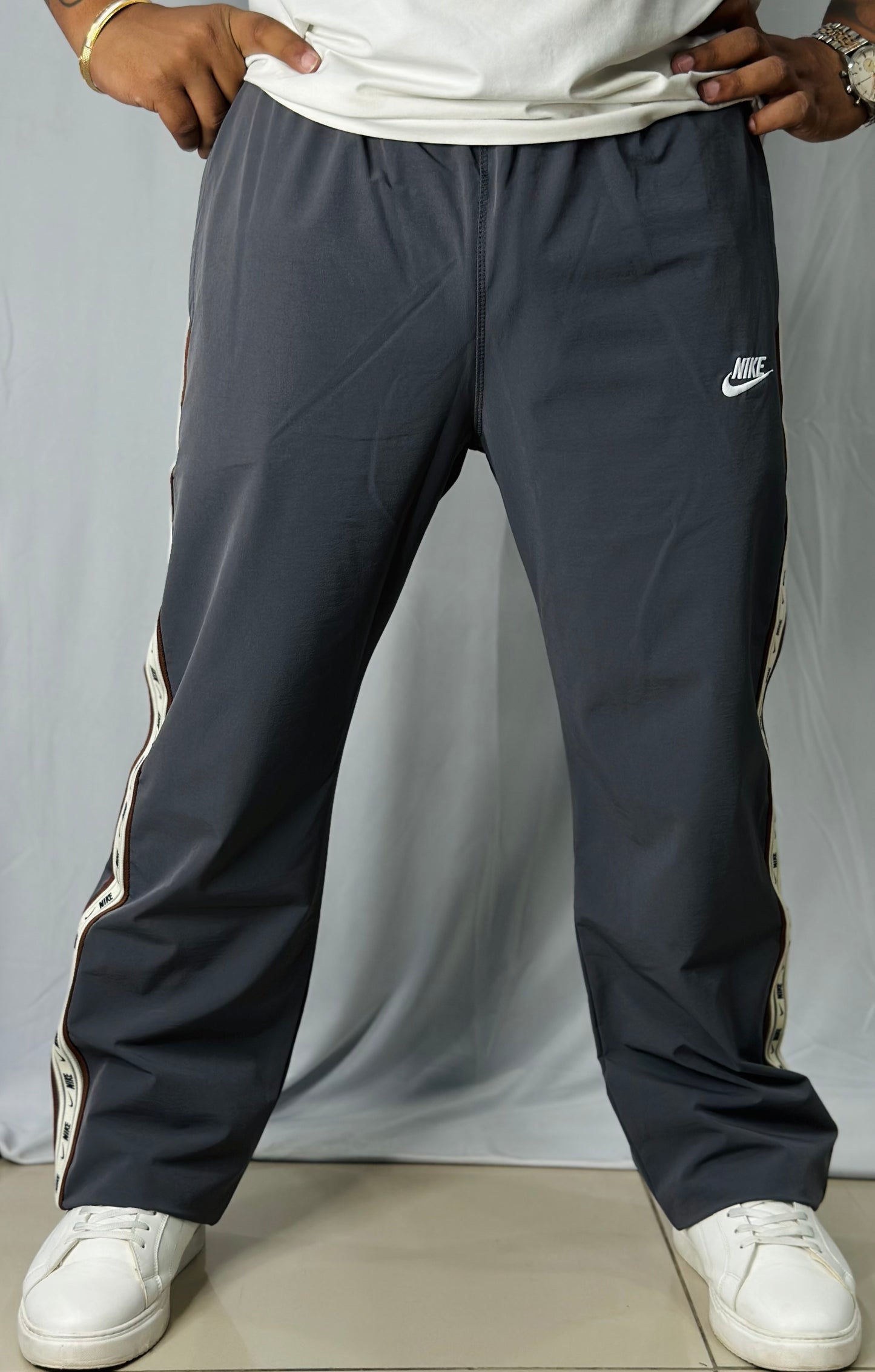 Crush Trackpant with Heavy Heavy Stripe on side