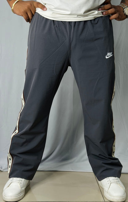 Crush Trackpant with Heavy Heavy Stripe on side