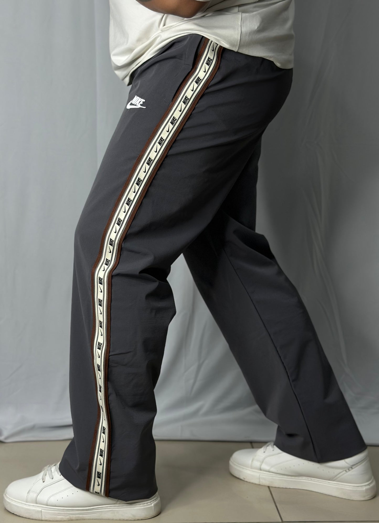 Crush Trackpant with Heavy Heavy Stripe on side