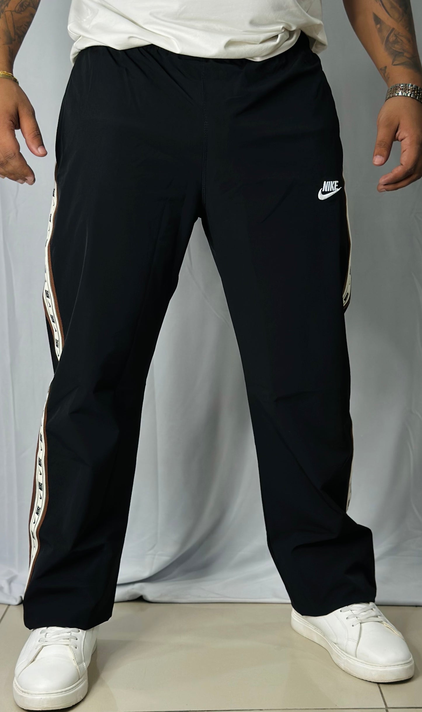 Crush Trackpant with Heavy Heavy Stripe on side