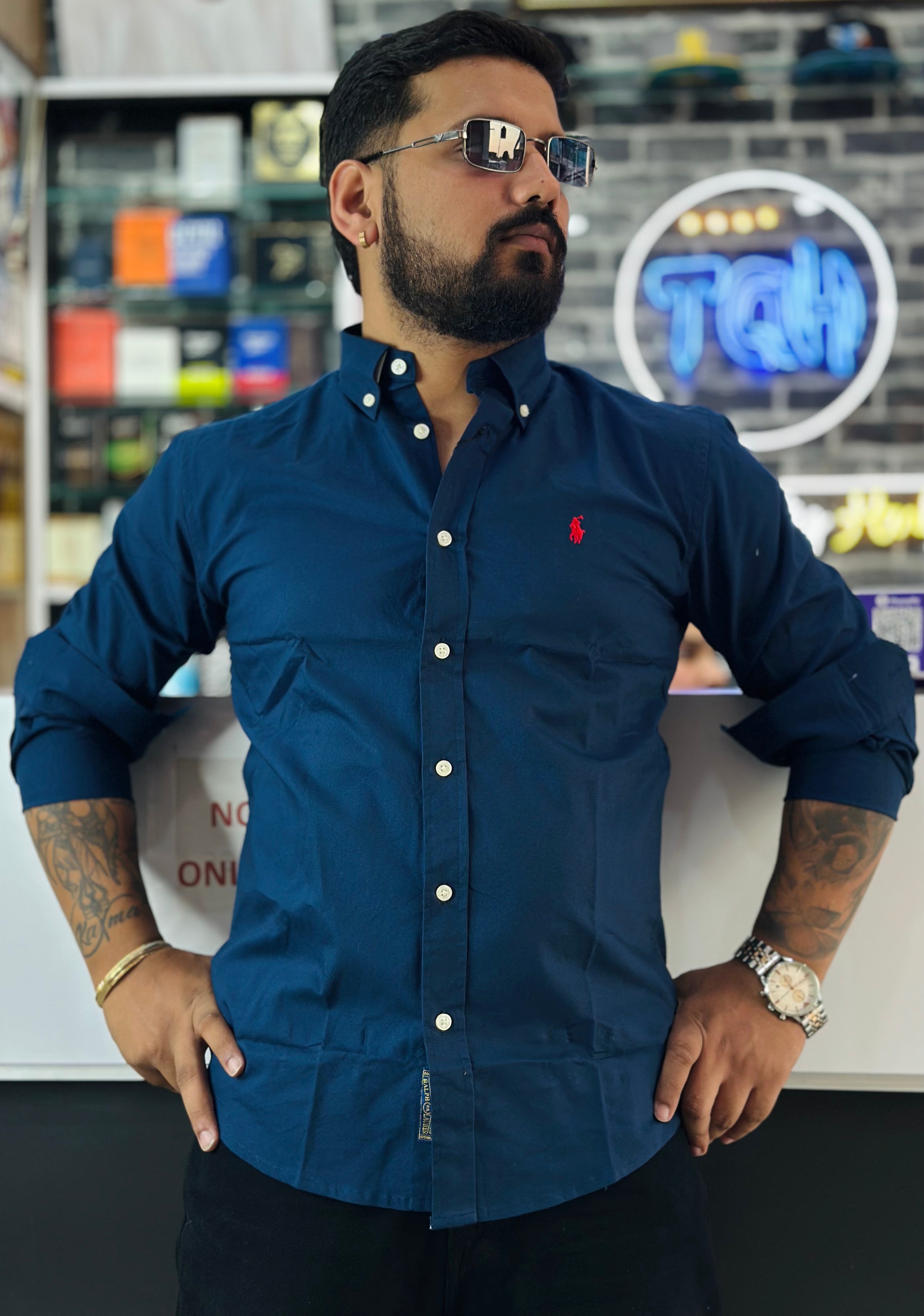 Elephant Blue / M