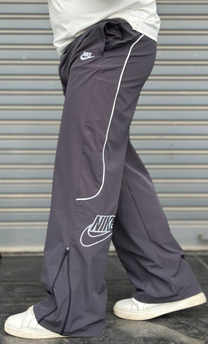 Straight Cum Bootcut Track with half zip