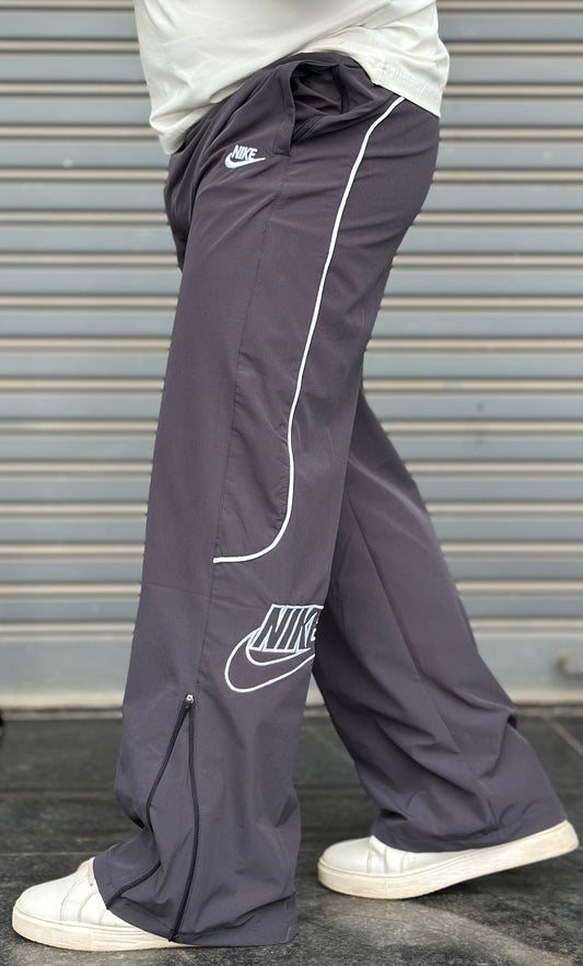 Straight Cum Bootcut Track with half zip