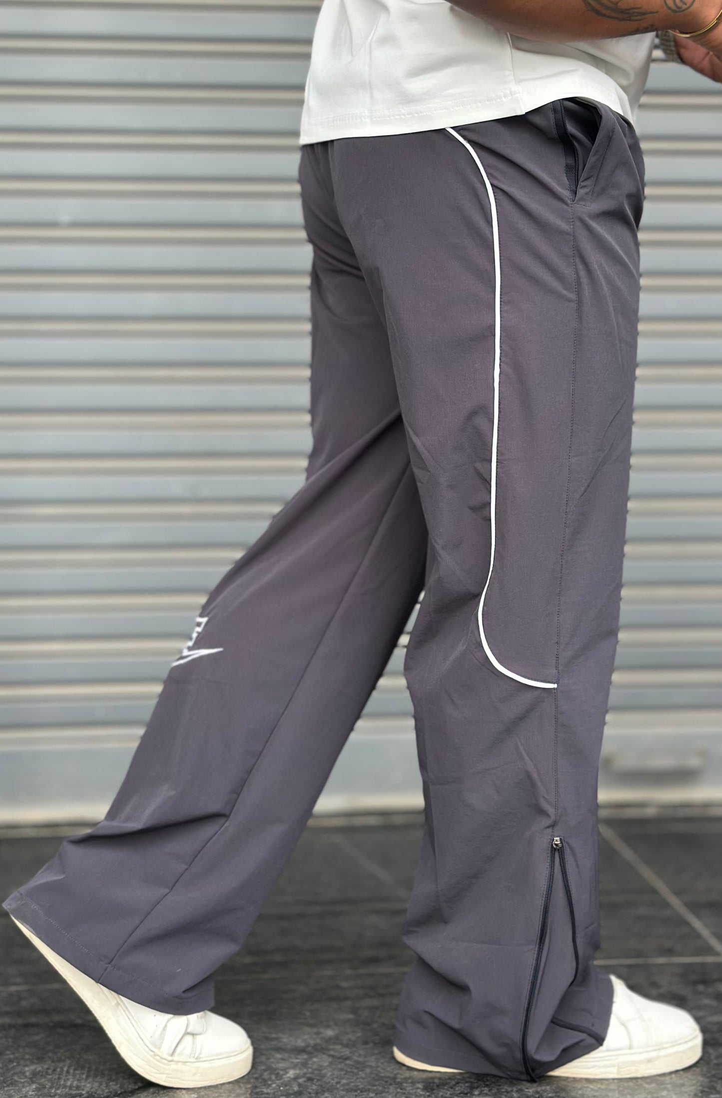 Straight Cum Bootcut Track with half zip