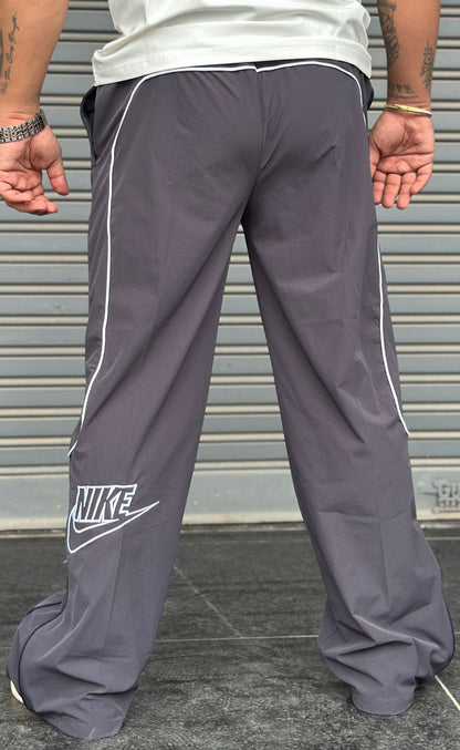 Straight Cum Bootcut Track with half zip