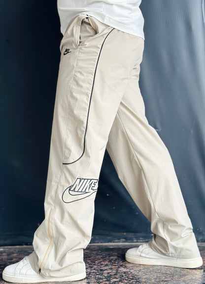 Straight Cum Bootcut Track with half zip