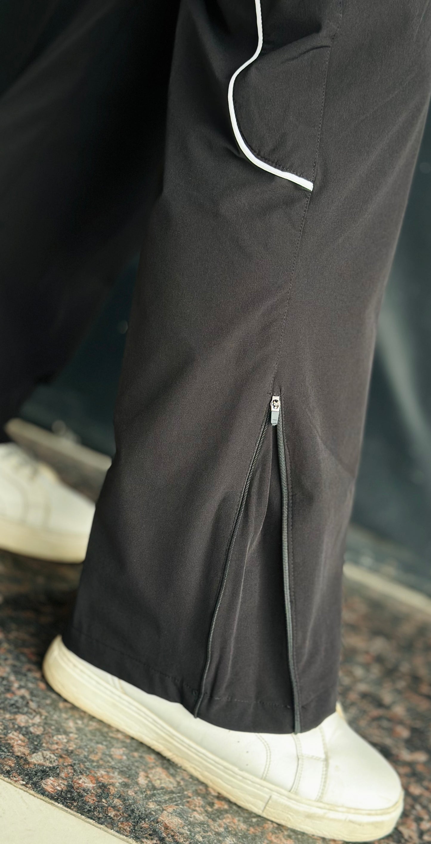 Straight Cum Bootcut Track with half zip