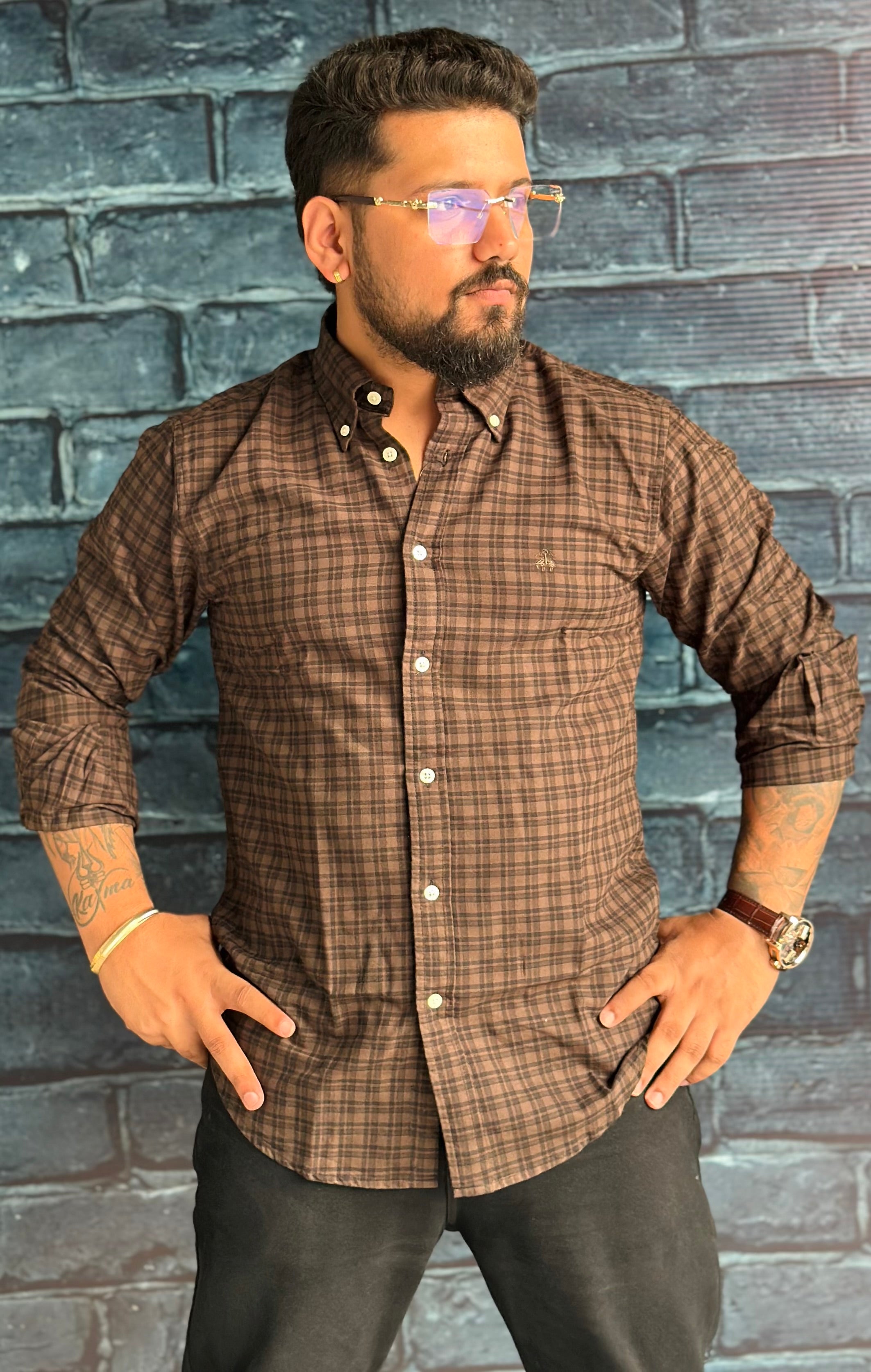 Brown / M