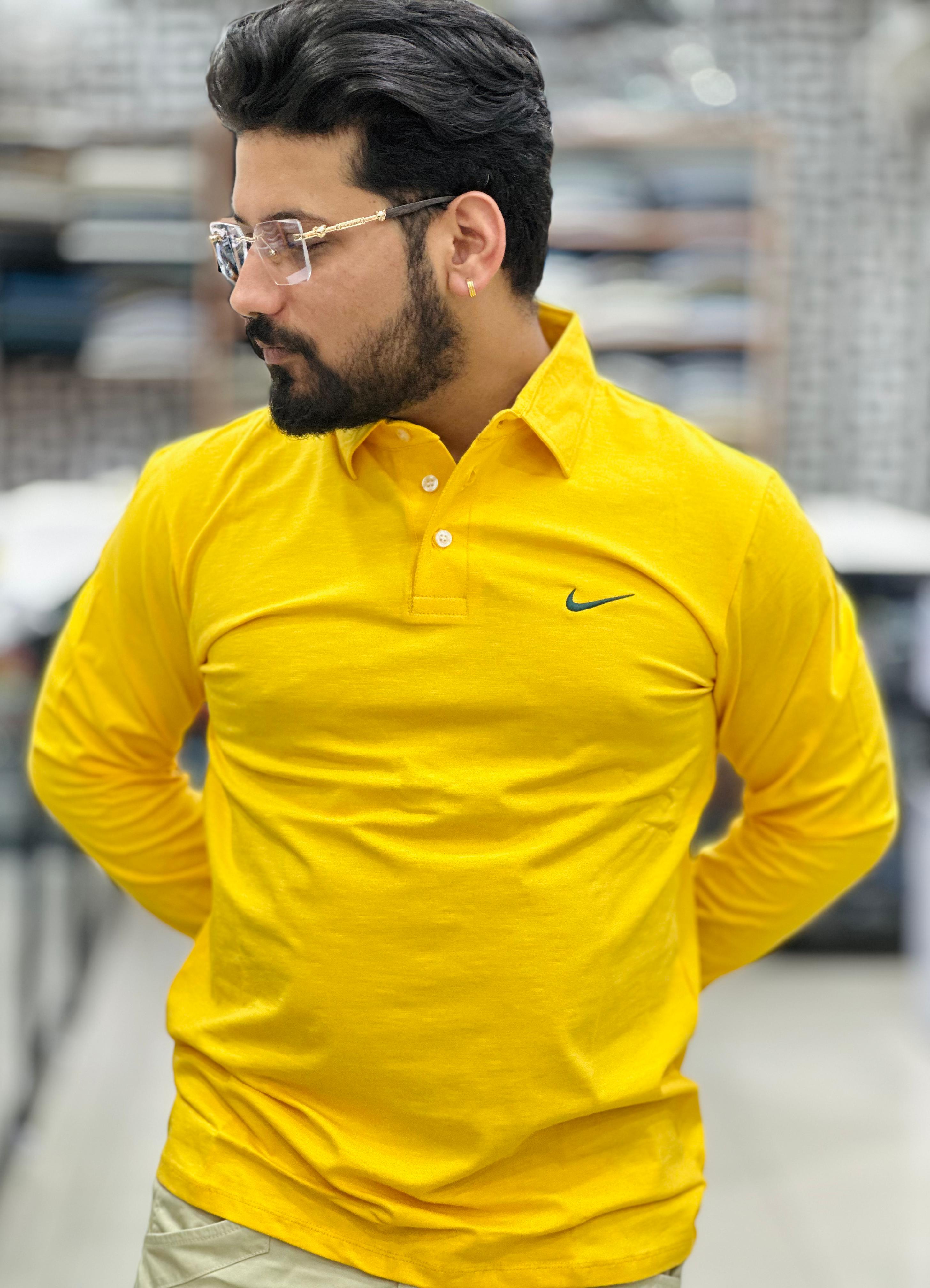 M / Yellow